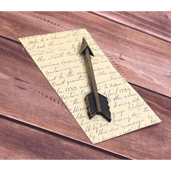 MICHAEL'S 384730 Large Metal Icon Arrow EMBELLISHMENT Gold & Black - Picture 4 of 4